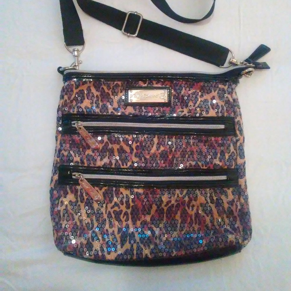 Betsey Johnson Shoulder Bag.